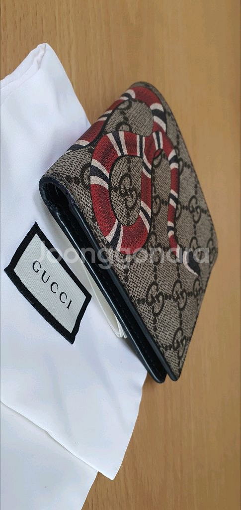 구찌 스네이크 반지갑 정품S급(감정O)프라다루이비통디올고야드샤넬셀린느보테가생로랑버버리발렌시아가--5