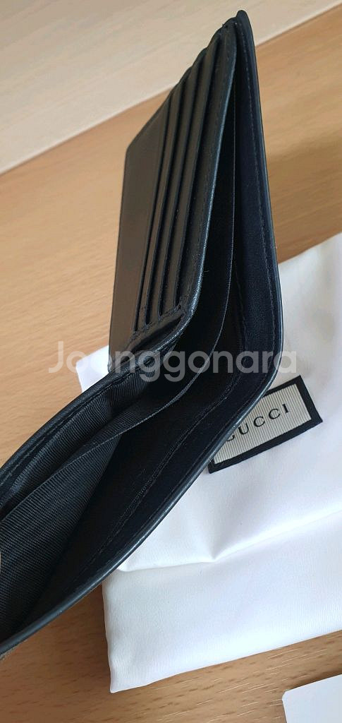 구찌 스네이크 반지갑 정품S급(감정O)프라다루이비통디올고야드샤넬셀린느보테가생로랑버버리발렌시아가--8