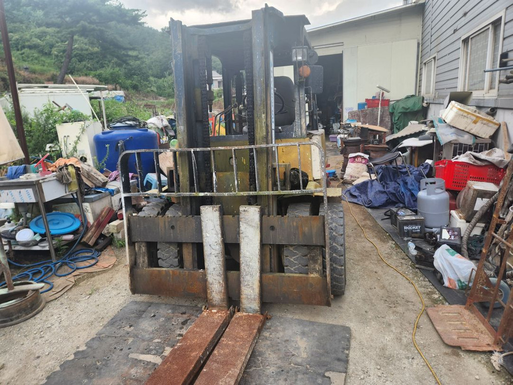 현대 4.5톤 지게차 PF45D 팝니다--1