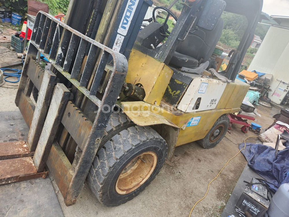 현대 4.5톤 지게차 PF45D 팝니다--2