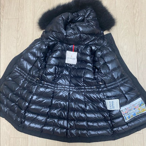 정품 몽클레어 패딩 4a