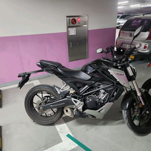혼다 CB125R 오토바이