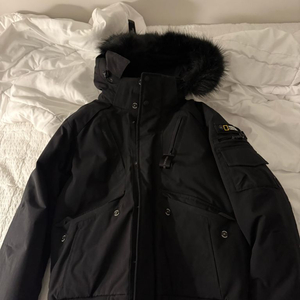 네셔널지오그래픽 타투가 숏패딩 팝니다 이미지