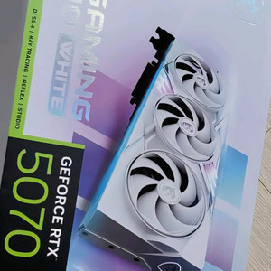 MSI RTX 5070 OC 트리오 화이트 미개봉 새제품