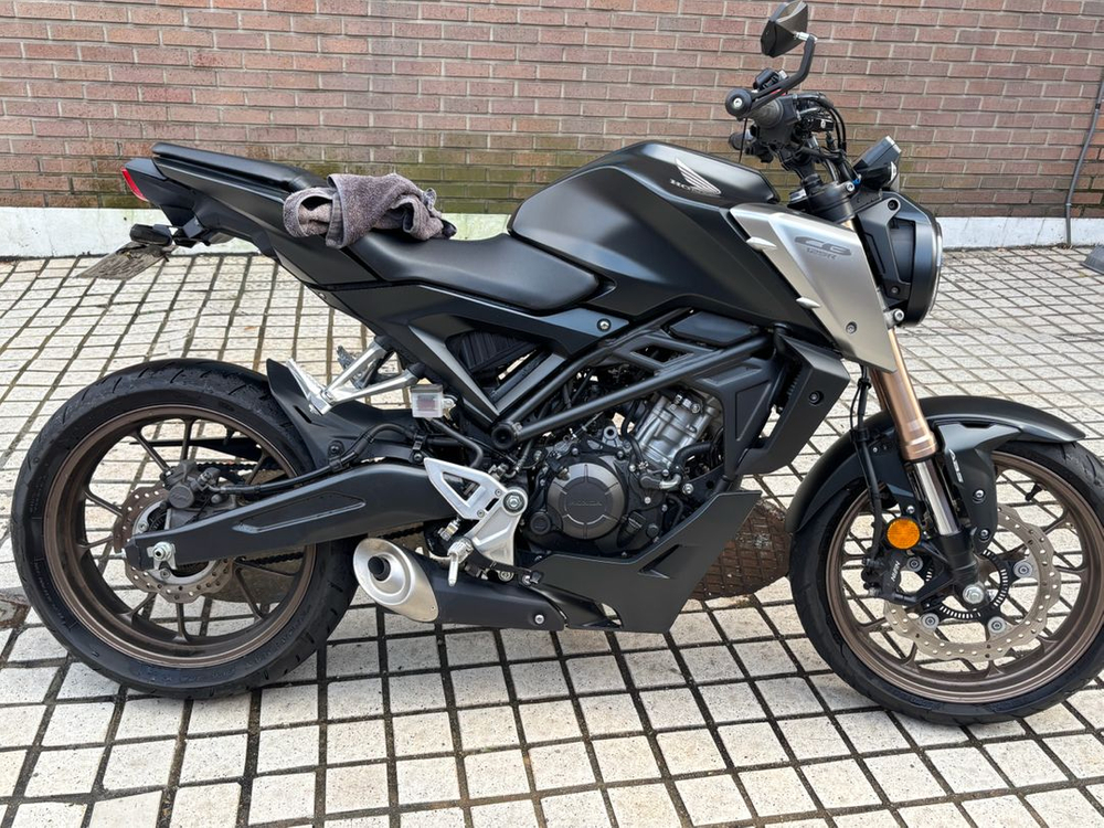 CB125R 팝니다 상태 짱짱좋음!! 이미지