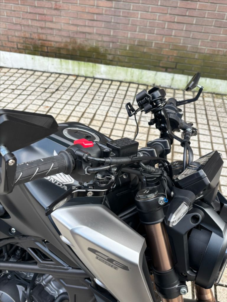 CB125R 팝니다 상태 짱짱좋음!! 이미지