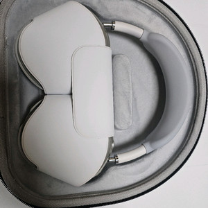 애플 에어팟맥스 실버 + 고급케이스 세트팝니다.