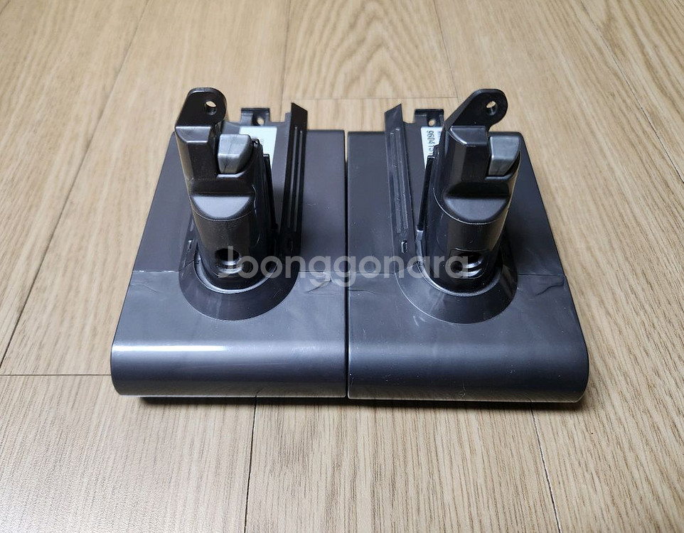 다이슨 v6 무선 청소기 방전 배터리 2개 일괄판매--2