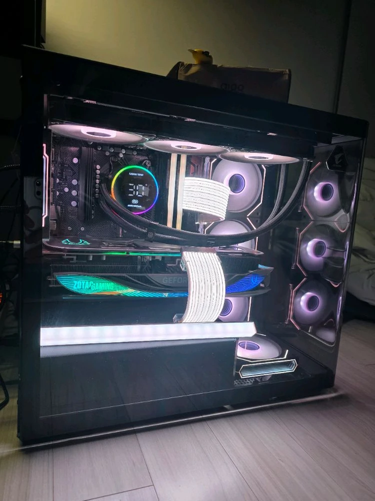 라이젠7 7800X3D RTX4080 익스트림 고사양 본체 이미지