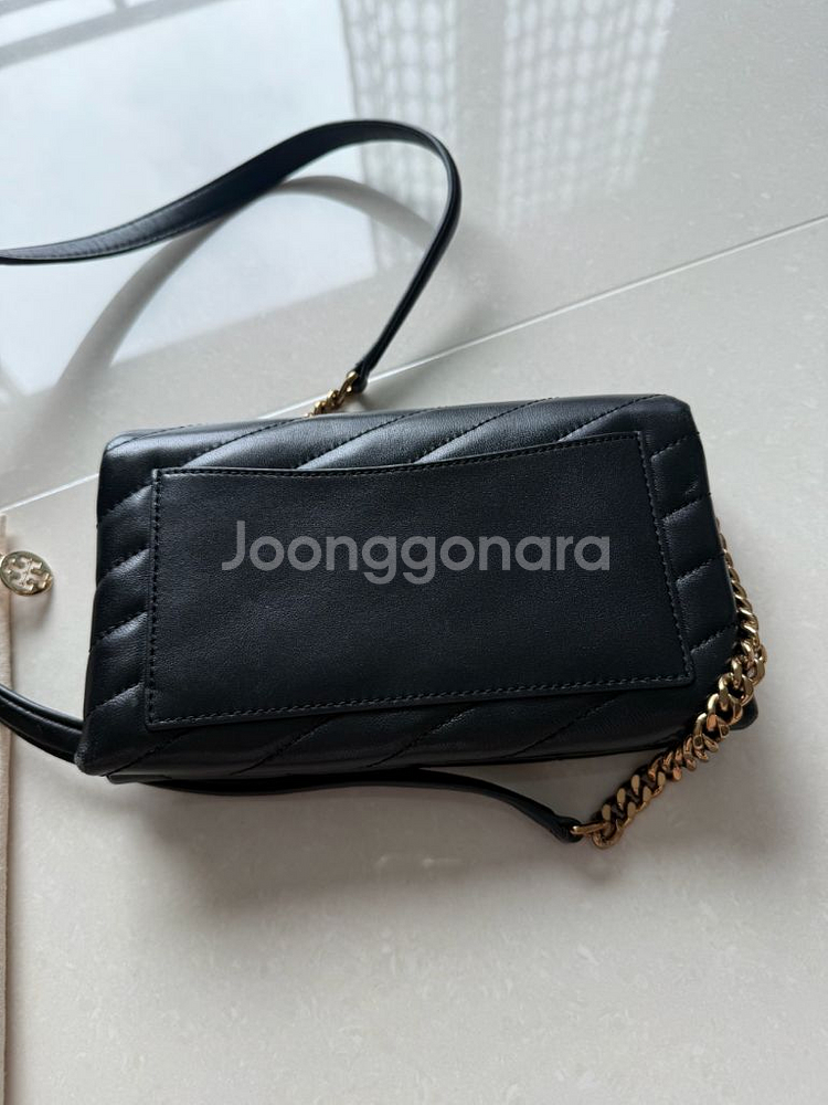 토리버치 핸드백(kira chevbon chain wallet) 정품--3