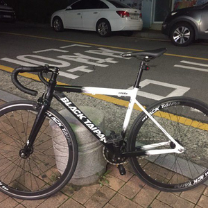 블랙타이판 픽시 자전거