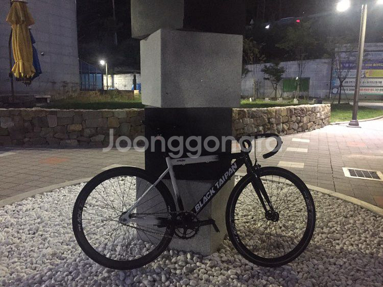 블랙타이판 픽시 자전거--2