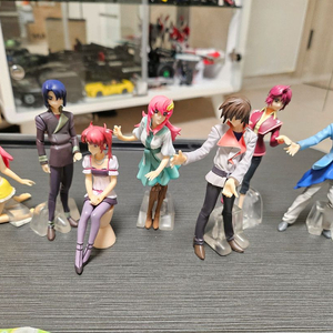 건담시드 데스티니 캐릭터즈 스페셜 피규어 7종 세트 팝니다