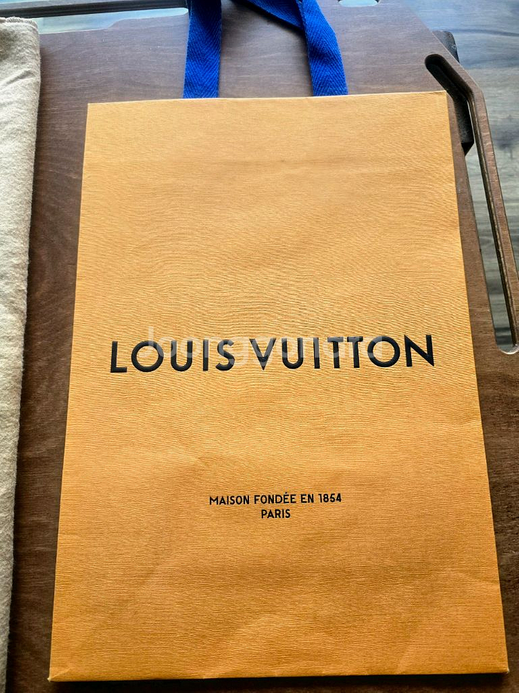 (가격인하) 정품 루이비통 타이가 라귀토 도큐먼트 슬림 서류 가방 클러치백--9