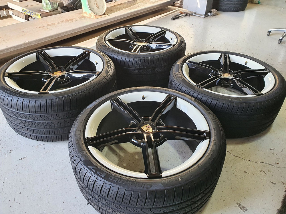 포르쉐 타이칸 터보S 미션E 21인치 순정품휠타이어 A급 한대분 판매 이미지