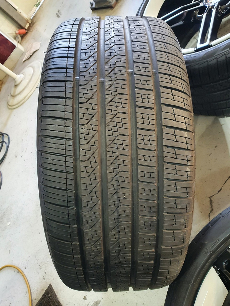 포르쉐 타이칸 터보S 미션E 21인치 순정품휠타이어 A급 한대분 판매 이미지