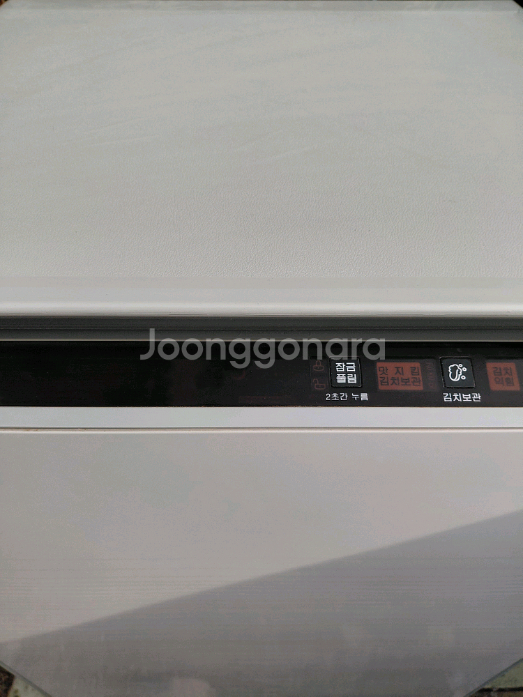 LG 김치냉장고 1도어 뚜껑형 입니다--1
