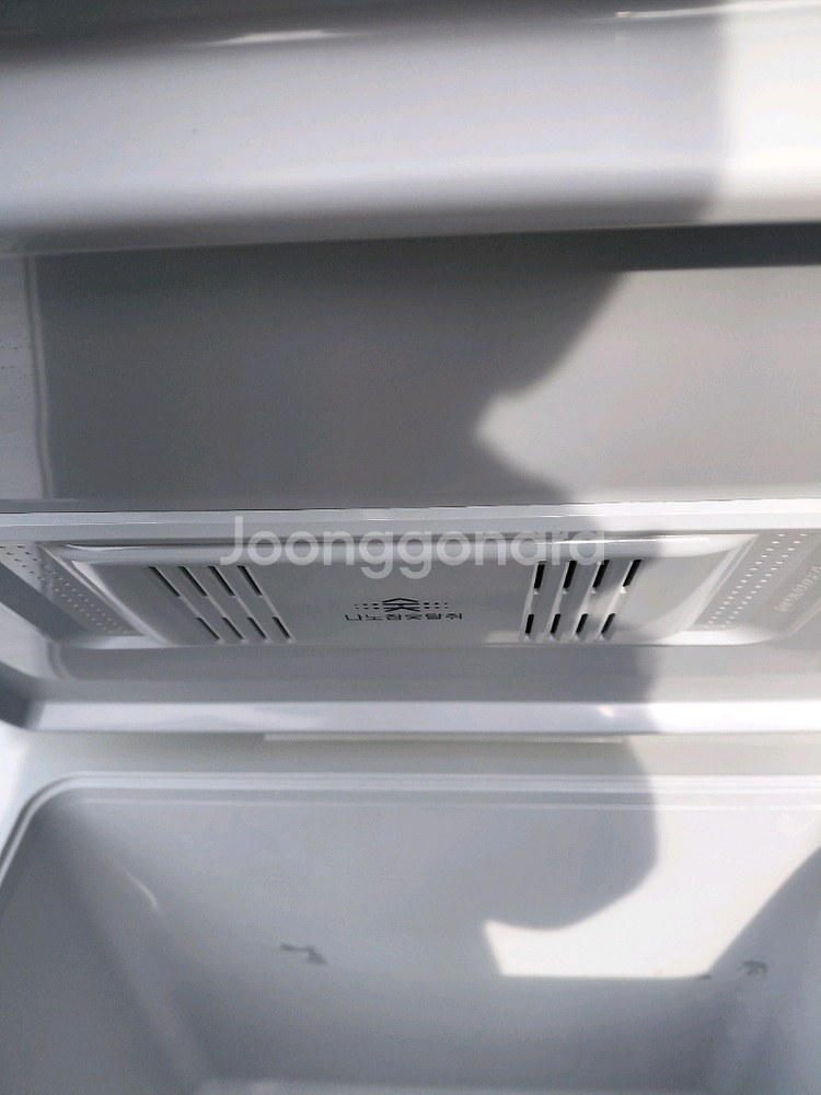 LG 김치냉장고 1도어 뚜껑형 입니다--3