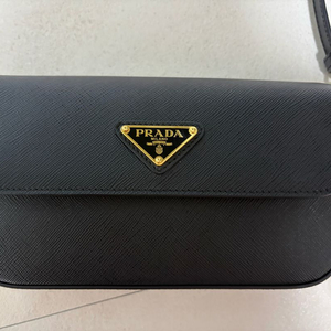 프라다 사피아노 체인 숄더백 미니