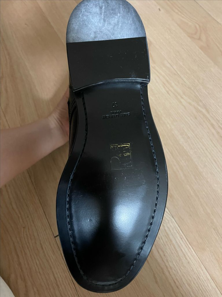 생로랑 여성부츠팝니다--5