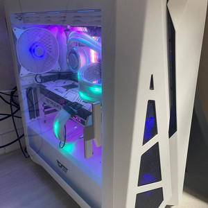 5700X3D 3080TI 완본체 급처 합니다.