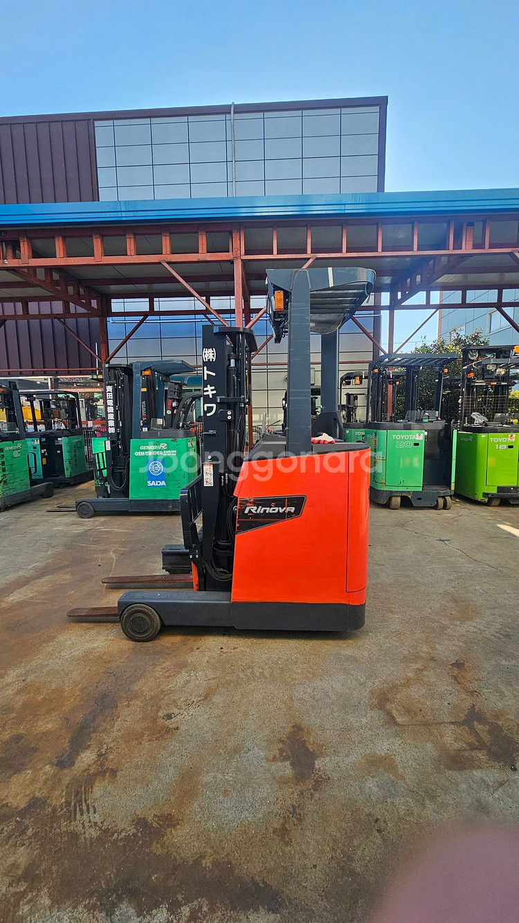최신형 2018년식 토요타 8FBR14 입식 1.5톤 전동지게차 3M 680만--3