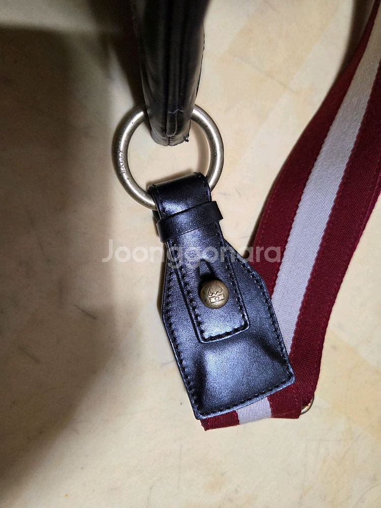 발리 정품 삼선 오리지널 메신저백 레더--4