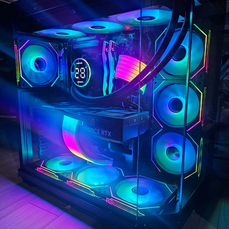 라이젠7 9800X3D.RTX5070TI 본체 싸게 팝니다 - 안심되는 중고거래