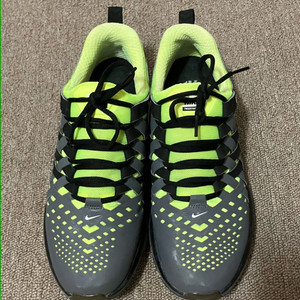 나이키 운동화 핑거트랩 맥스 275