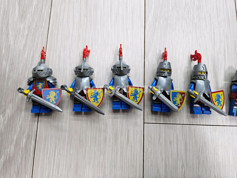 레고 캐슬 사자군 병사 판매--3