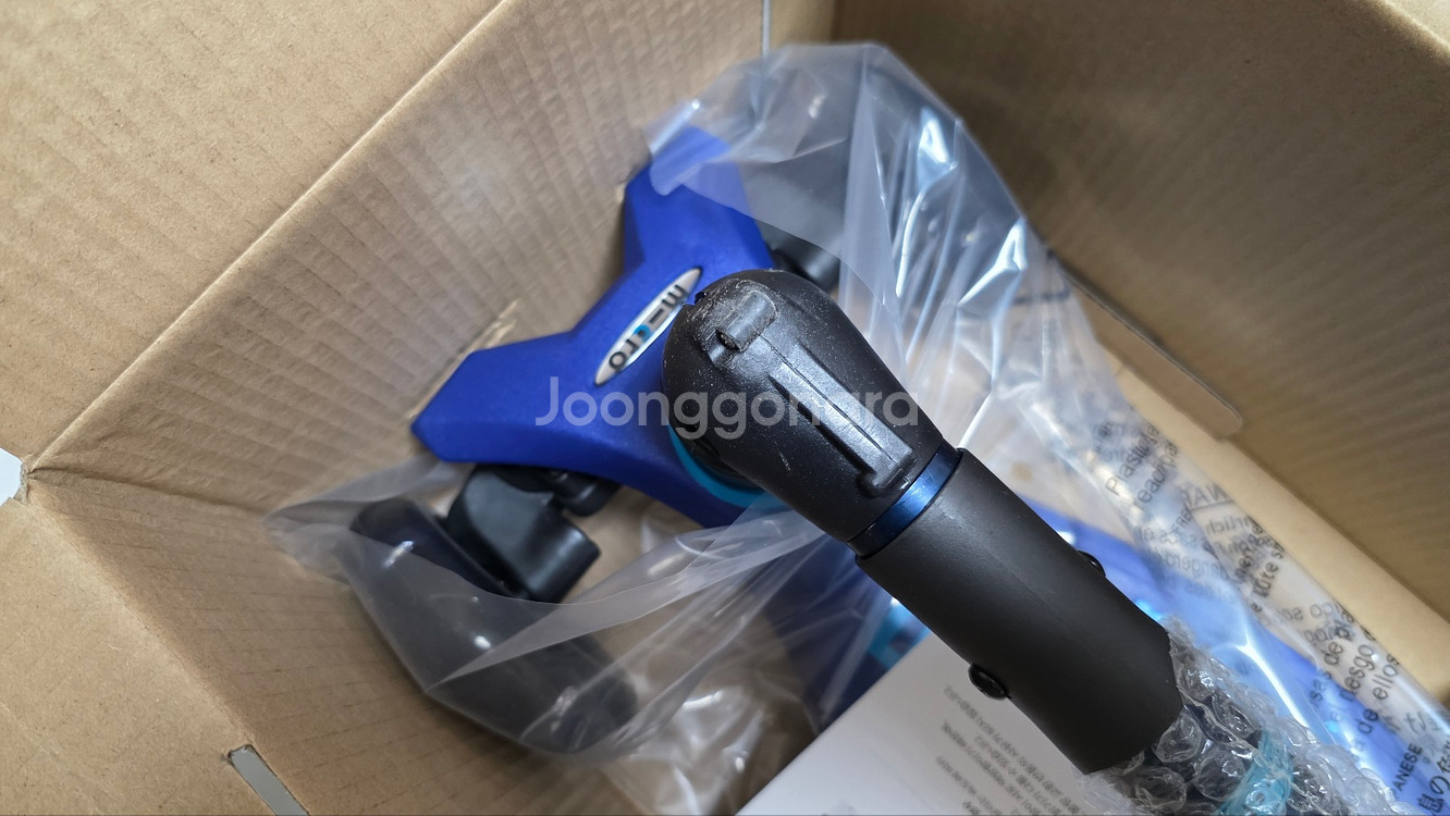 마이크로킥보드 맥시T 폴더블 디럭스 LED 네이비 새것 팔게요--2