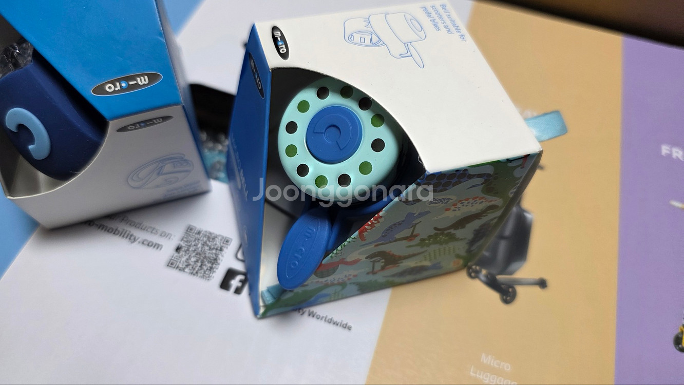 마이크로킥보드 맥시T 폴더블 디럭스 LED 네이비 새것 팔게요--6
