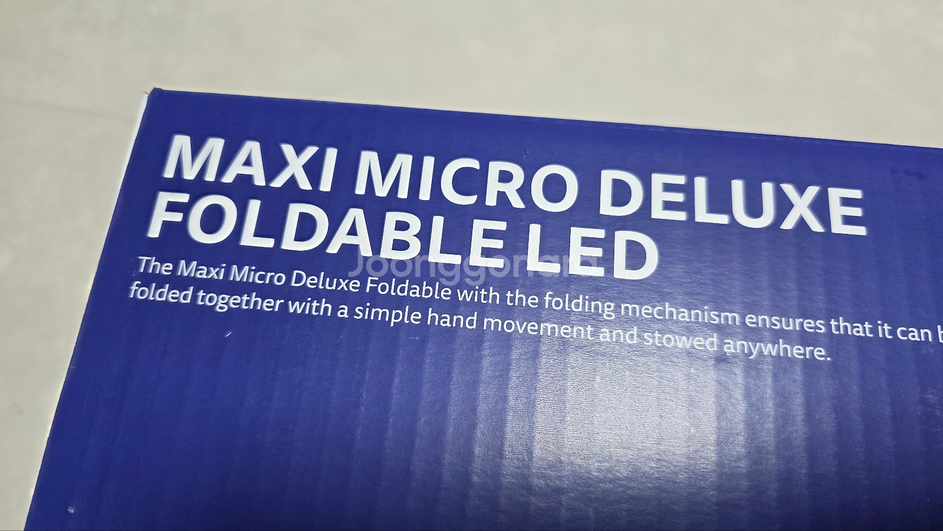 마이크로킥보드 맥시T 폴더블 디럭스 LED 네이비 새것 팔게요--7