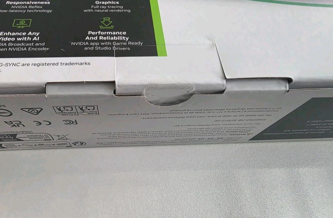 PNY RTX 5070 OC D7 12GB 그래픽카드 미개봉 이미지