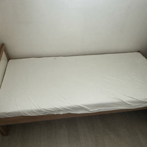 이케아 스니글라르 주니어 침대