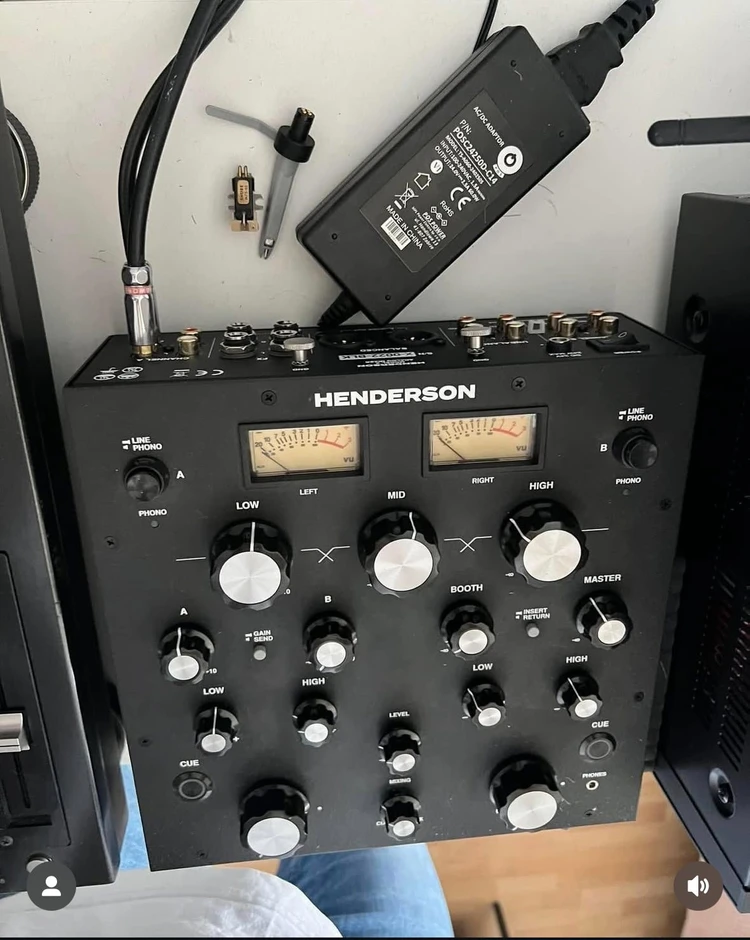 헨더슨(Henderson) 디제이 믹서 아날로그 (DJ mixer Analog) - 안심되는 중고거래
