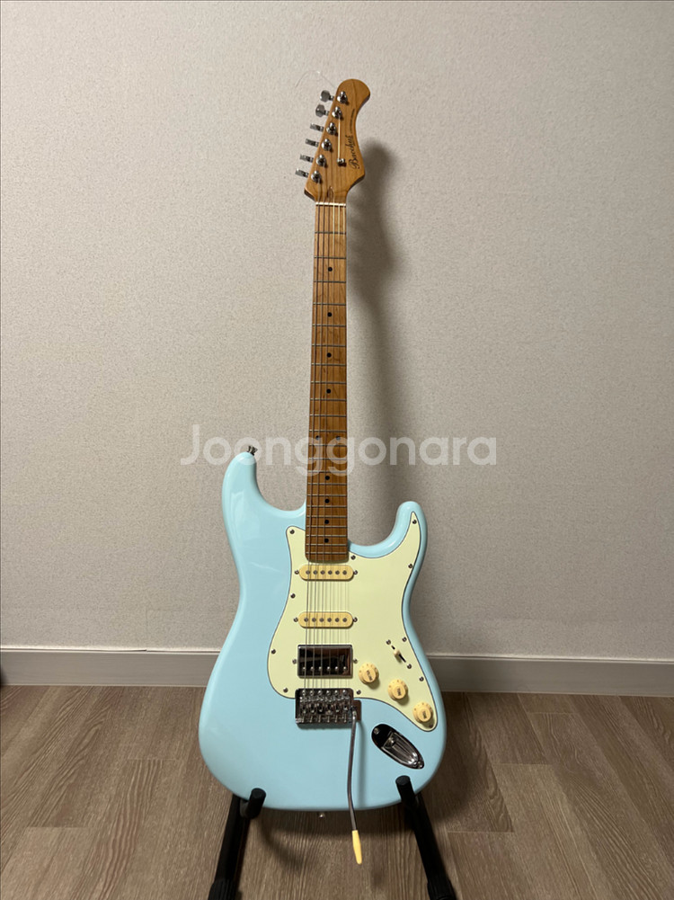 입문급 일렉기타 바커스 BST-2-RSM--0