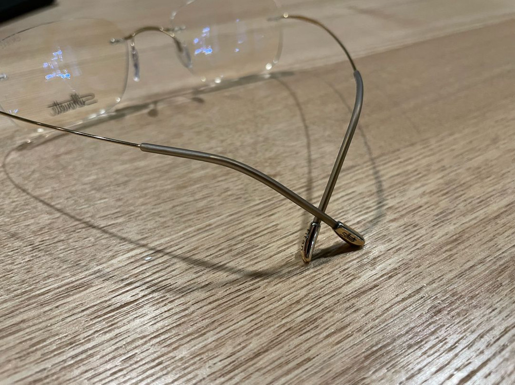 실루엣 골드무테안경 5515 판매합니다 이미지