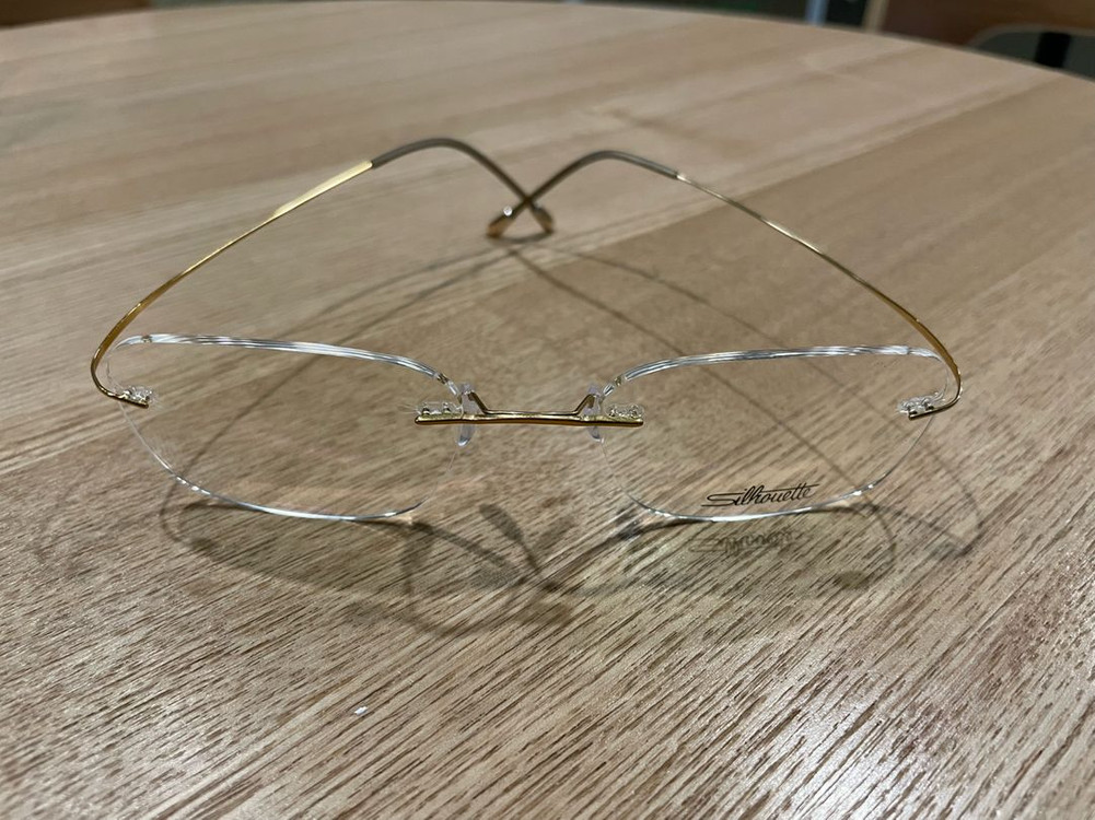 실루엣 골드무테안경 5515 판매합니다 이미지