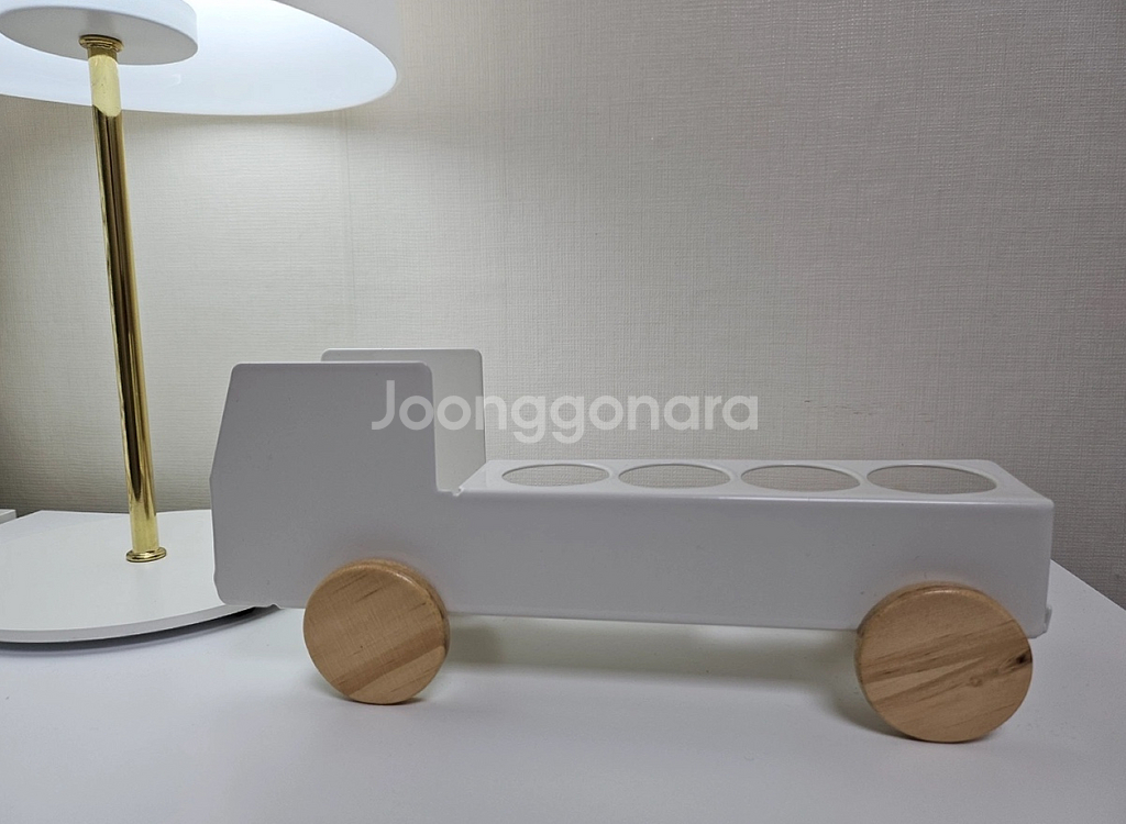 4구 콘센트 트럭 멀티탭 정리 인테리어--0