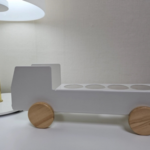 4구 콘센트 트럭 멀티탭 정리 인테리어