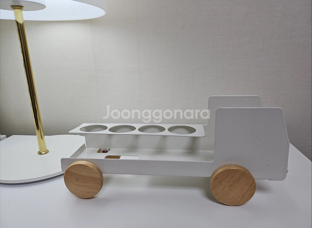 4구 콘센트 트럭 멀티탭 정리 인테리어--1