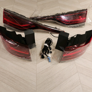 QM6 신형테일램프 합니다.