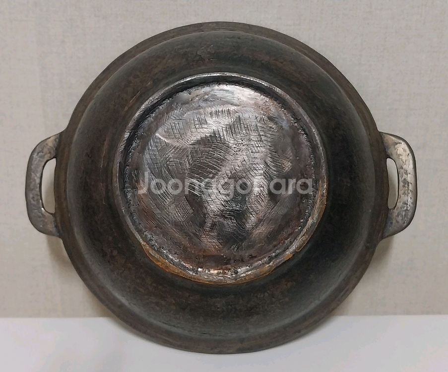 (중고)운틴 가마솥 팝니다(19cm)--5