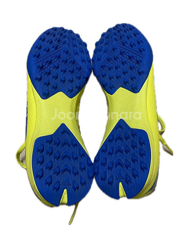 아디다스 x 마블 콜라보 풋살화 판매합니다--2