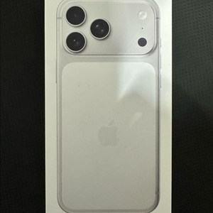 미개봉 아이폰17프로맥스 2TB 실버 자급제