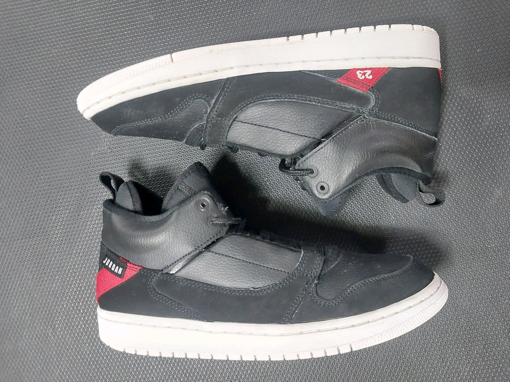 조던 블랙/레드 가죽운동화 245 이미지