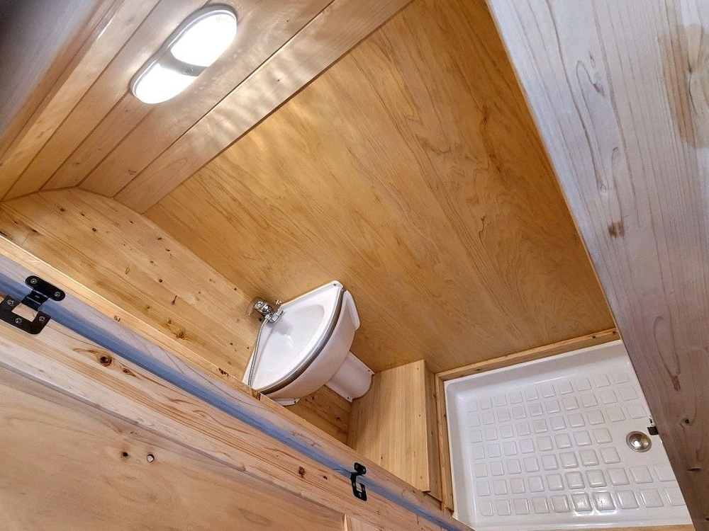 11년 카운티4인승캠핑카(1종보통,쎄미오토) 이미지