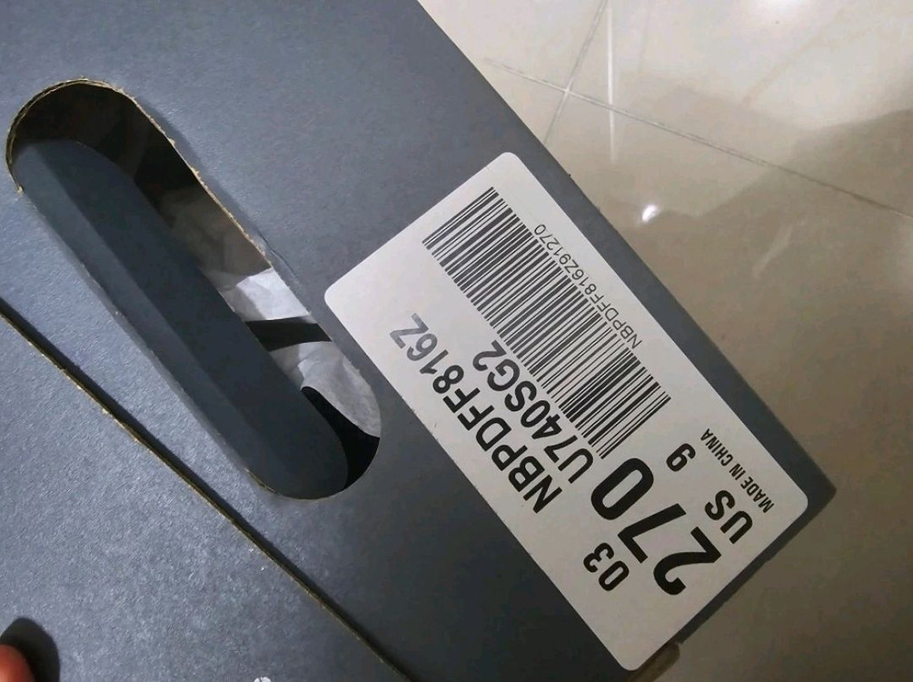 뉴발란스 운동화 740 실버 270사이즈 러닝화--3