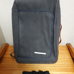 로우로우 x 삼성닷컴 갤럭시 S10 백팩